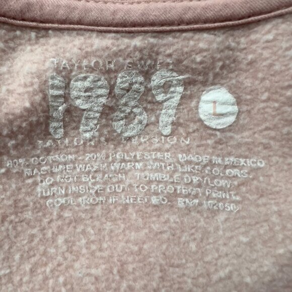 Taylor Swift 1989 Taylor’s Version Crewneck Sweatshirt Pink Size Large - Picture 6 of 7